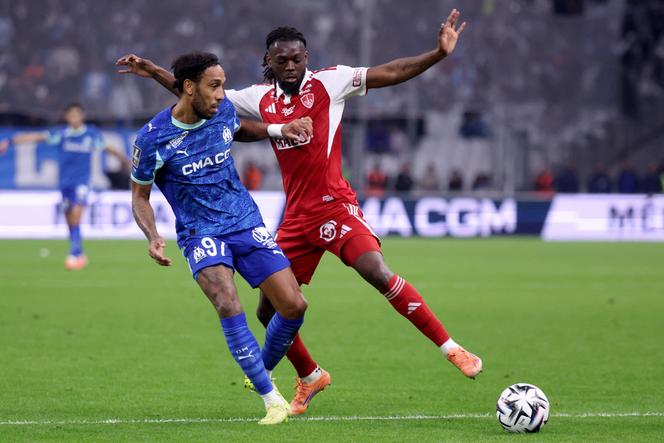 Le buteur de l’Olympique de Marseille, Pierre-Emerick Aubameyang, lors de la victoire de son club face au Stade Brestois (3-0) au Stade-Vélodrome, le 8&nbsp;novembre 2025.