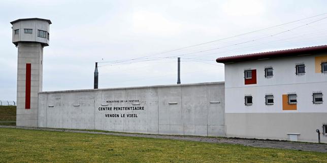 France probes suspected terror threat linked to 2015 attacker