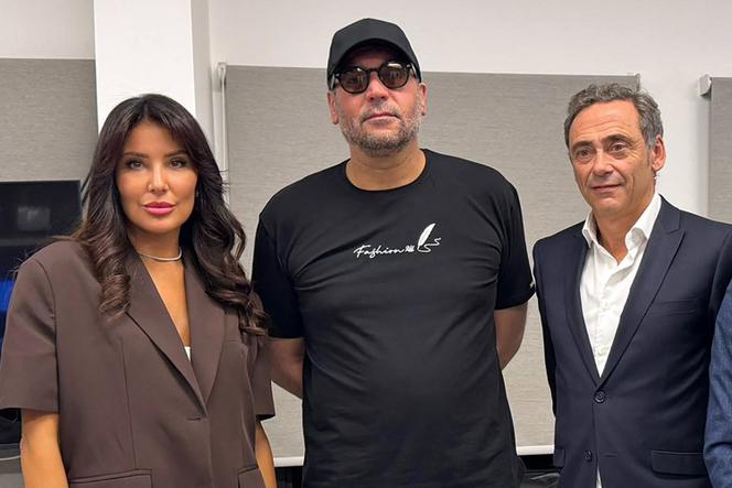 Hannibal Gaddafi (center), Inès Harrak (left), head of his defense team, and French lawyer Laurent Bayon (right), in Beirut, November 10, 2025.