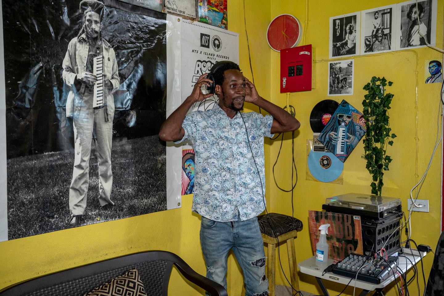 En Jamaïque, le reggae chante déjà l’ouragan Melissa et se convertit au combat pour le climat