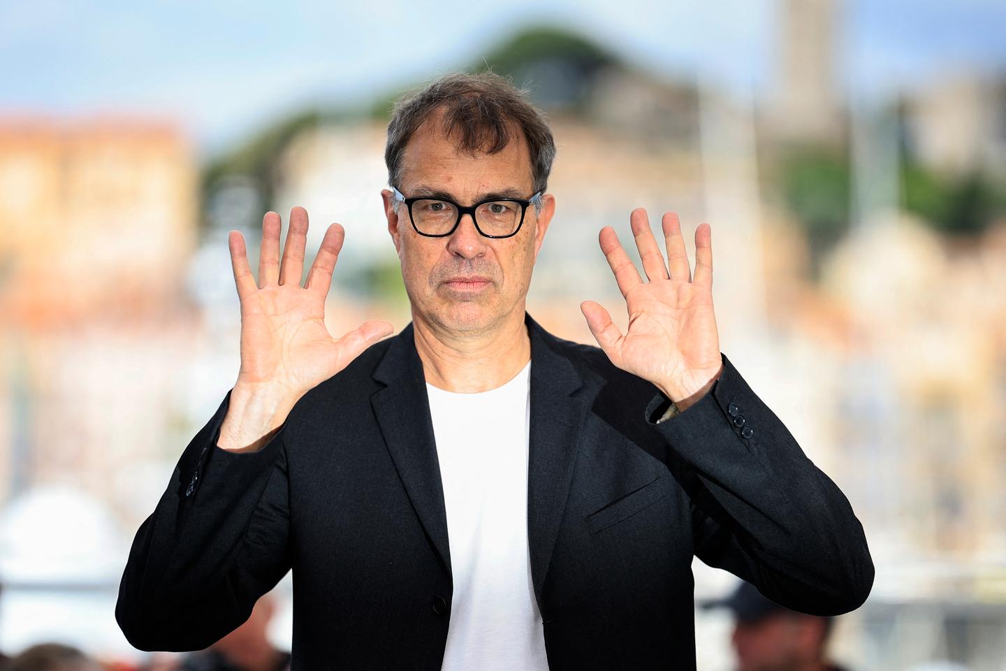 Dominik Moll : avec « Dossier 137 », « J’aimerais que le film puisse mettre un peu la lumière sur les victimes de violences policières »