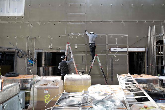 Des ouvriers à bord du « MSC World Asia », paquebot en construction à Saint-Nazaire (Loire-Atlantique), le 12 novembre 2025.