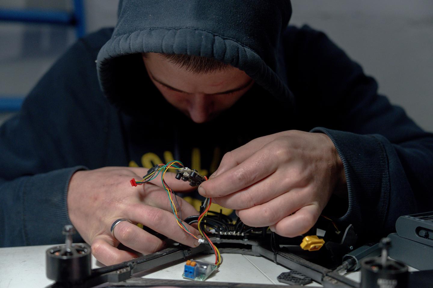 Ukraine : sur le champ de bataille, l’IA décuple la précision des frappes