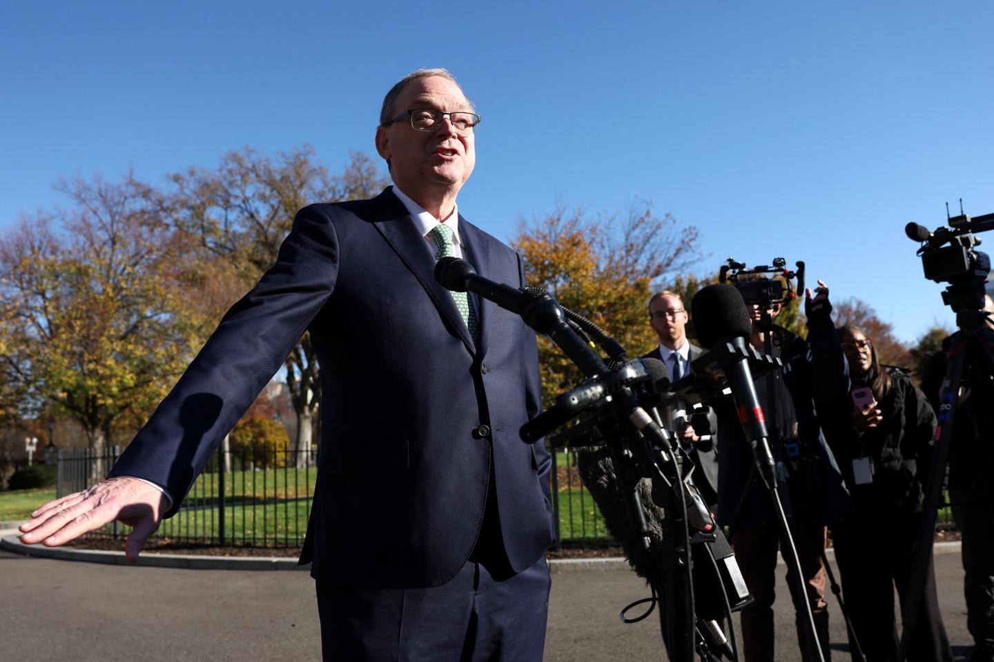 Trump advisor says October jobs report to skip unemployment rate