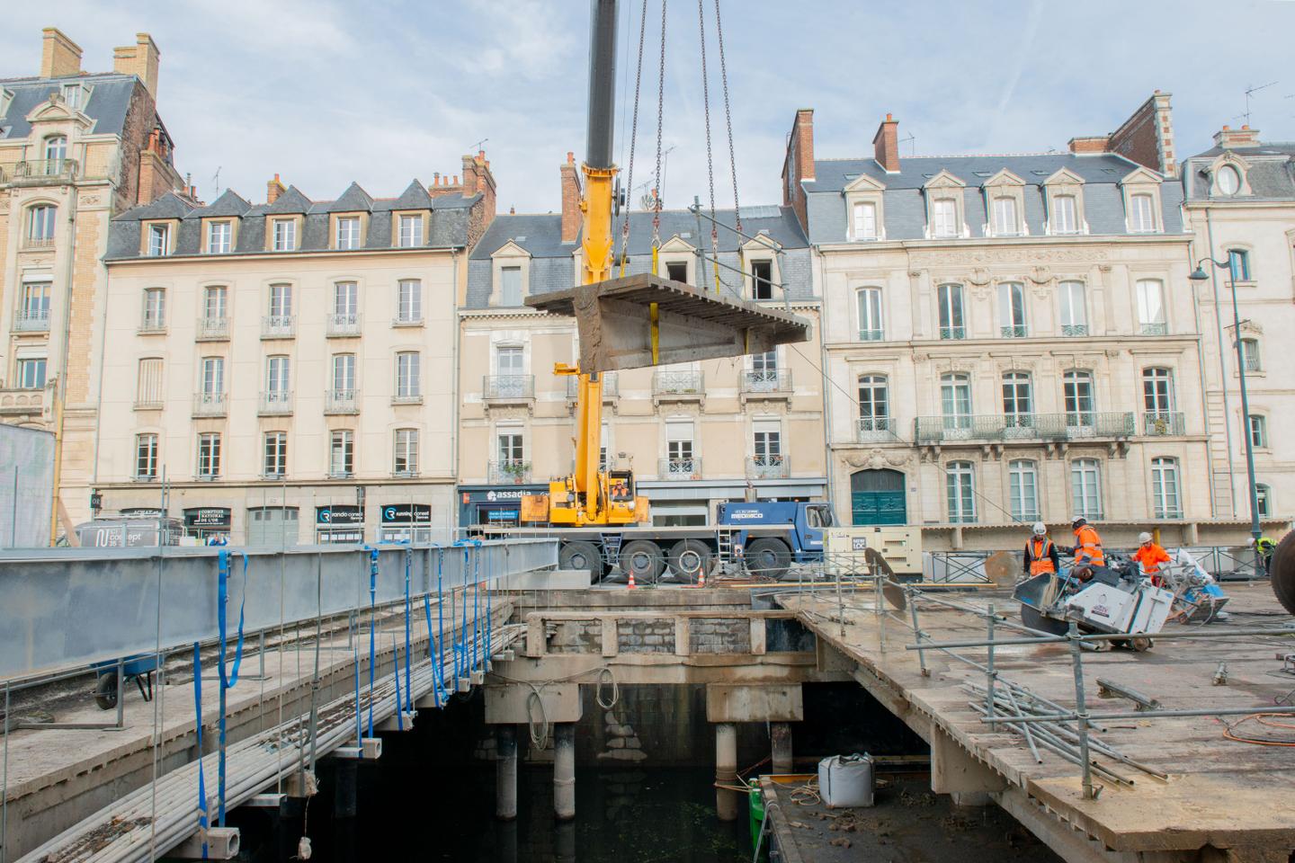 A Rennes, un chantier de dÃ©molition hors norme pour faire rÃ©apparaÃ®tre le fleuve Vilaine