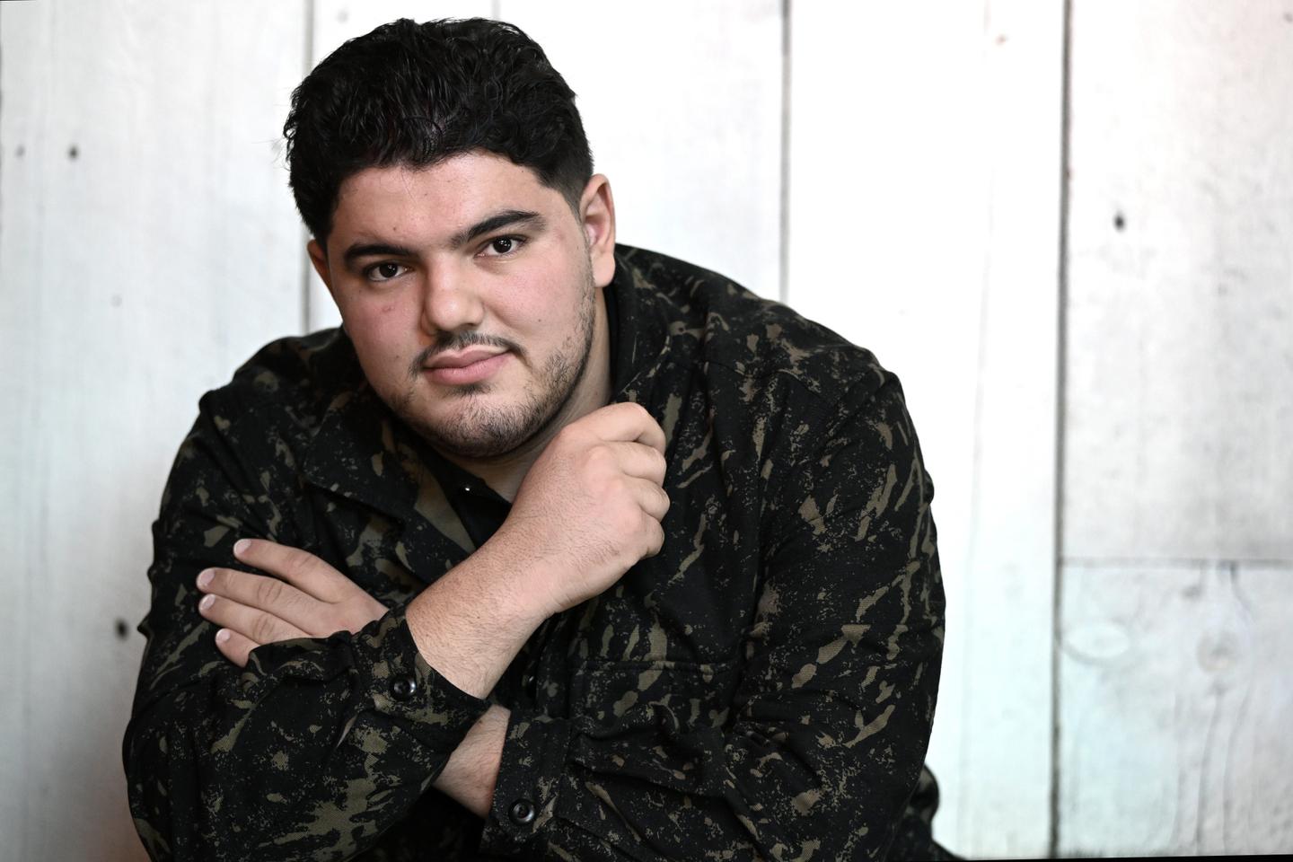 L’assassinat du petit frère du militant écologiste Amine Kessaci à Marseille suscite une forte émotion : « C’est un défi lancé à l’Etat de droit »