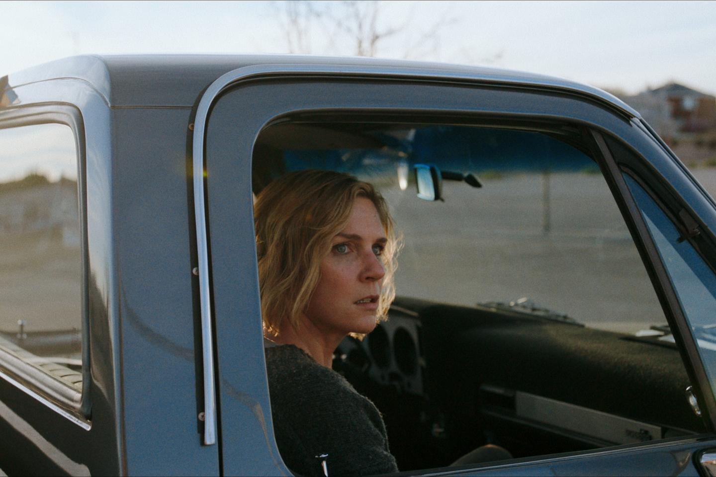 Pause séries : peut-on critiquer sans spoiler ? Le cas « Pluribus » Pause séries : peut-on critiquer sans spoiler ? Le cas « Pluribus »