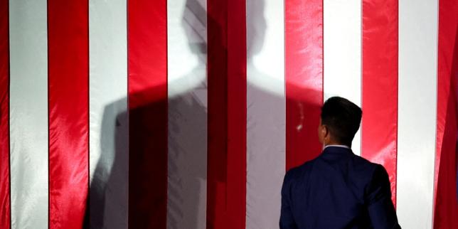 Michel Feher, philosophe : « Les promoteurs du rassemblement des droites européennes profitent du chemin tracé par Donald Trump »