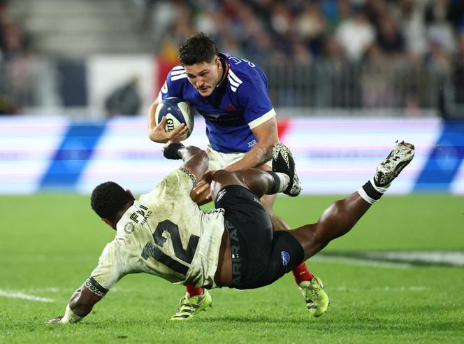 Center Nicolas Depoortère (ball in hand), author of two goals, guided the French XV to victory against Fiji, at the Stade Atlantique in Bordeaux, on 15 November 2025.