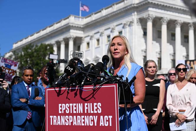 L’élue républicaine de Géorgie à la Chambre des représentants Marjorie Taylor Greene s’exprime lors d’un rassemblement  en soutien aux victimes du délinquant sexuel Jeffrey Jeffrey Epstein, devant le Capitole américain, à Washington, le 3 septembre 2025. 