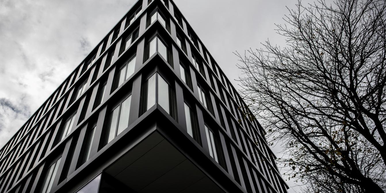 Extérieur du siège du groupe RMC BFM