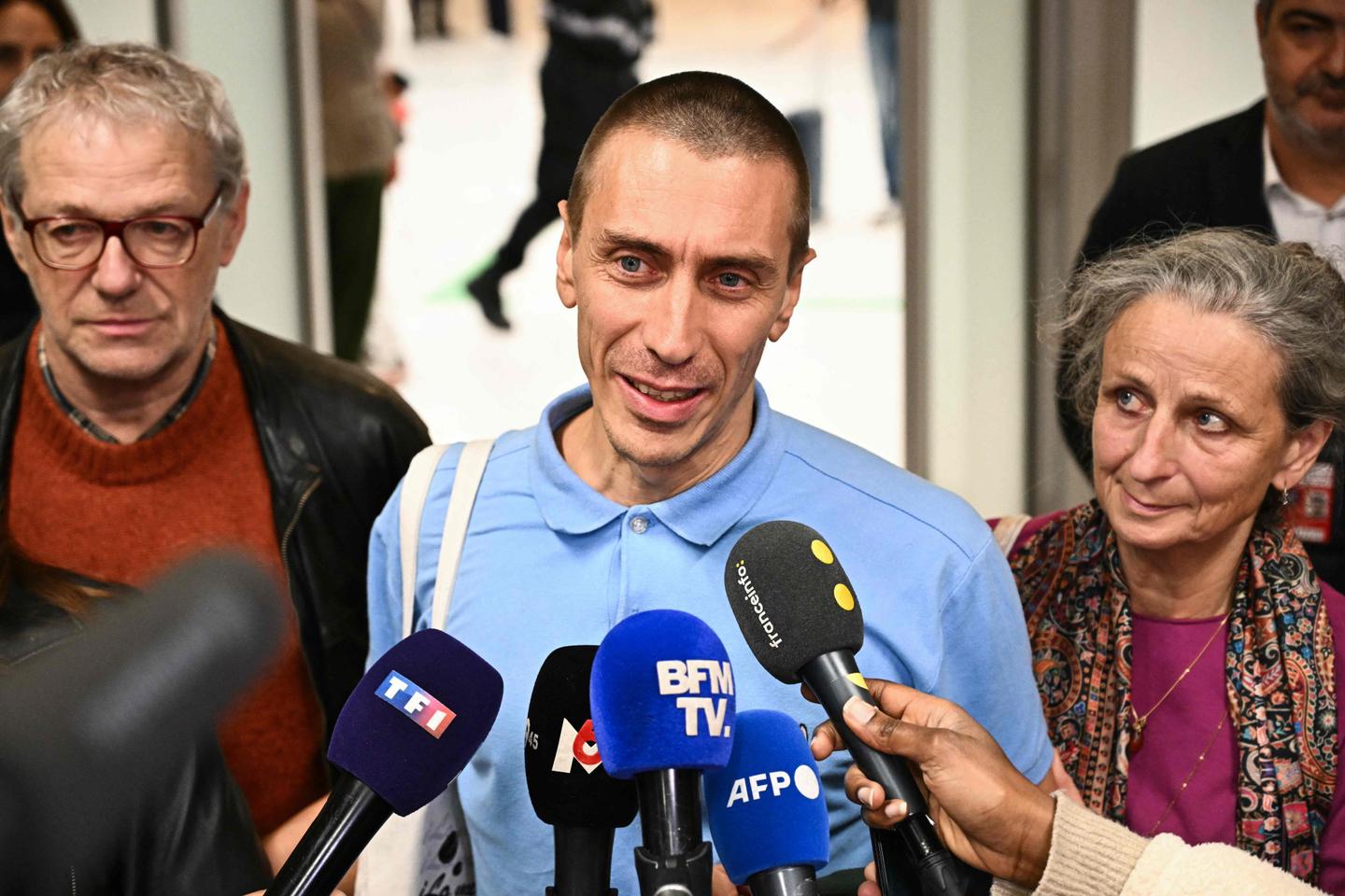 Camilo Castro, Français détenu au Venezuela, a atterri à Paris Camilo Castro, Français détenu au Venezuela, a atterri à Paris