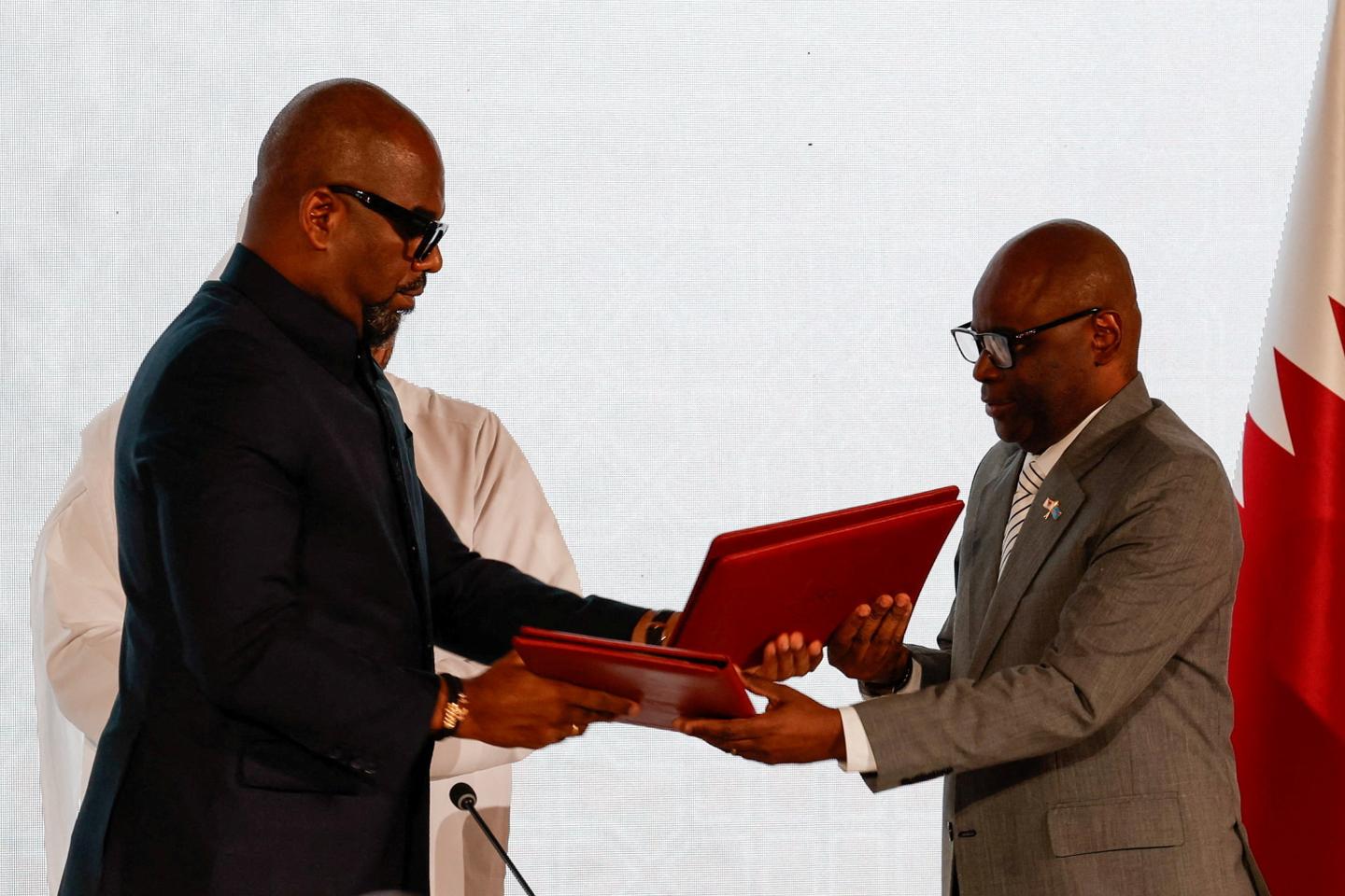 La RDC et le M23 signent au Qatar une feuille de route préalable à un accord de paix dans l’est du pays