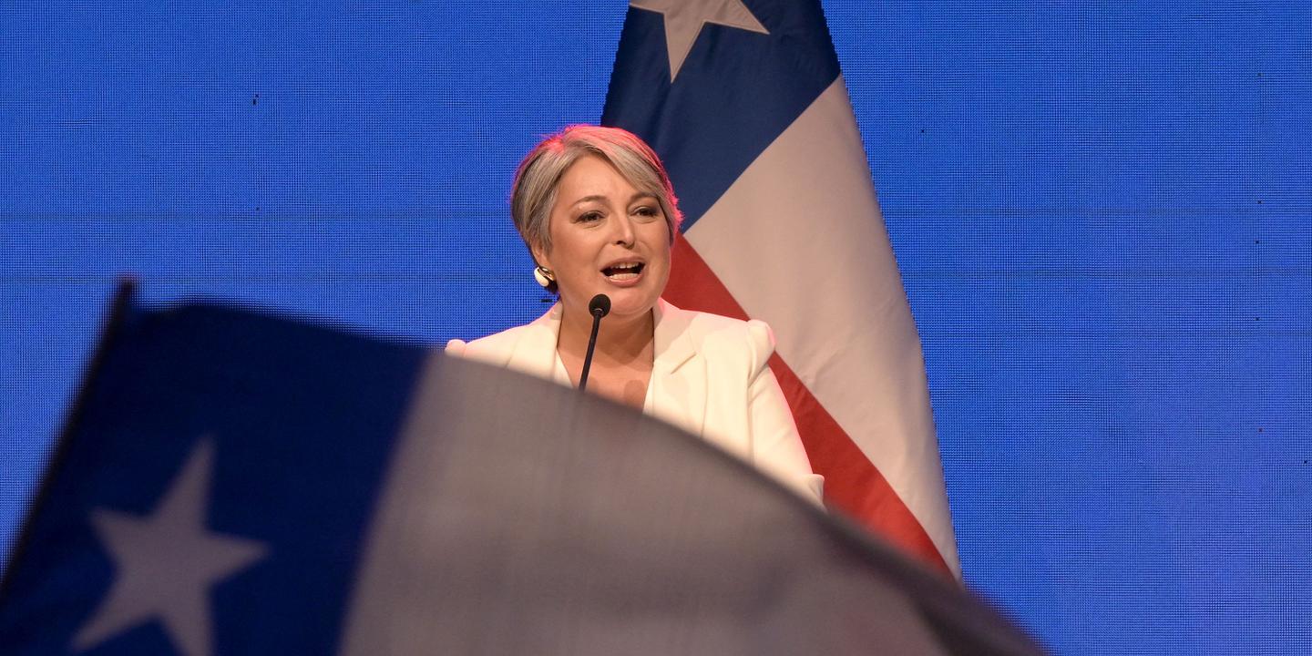 Présidentielle au Chili : la communiste Jeannette Jara et l’ultraconservateur José Antonio Kast s’affronteront au second tour