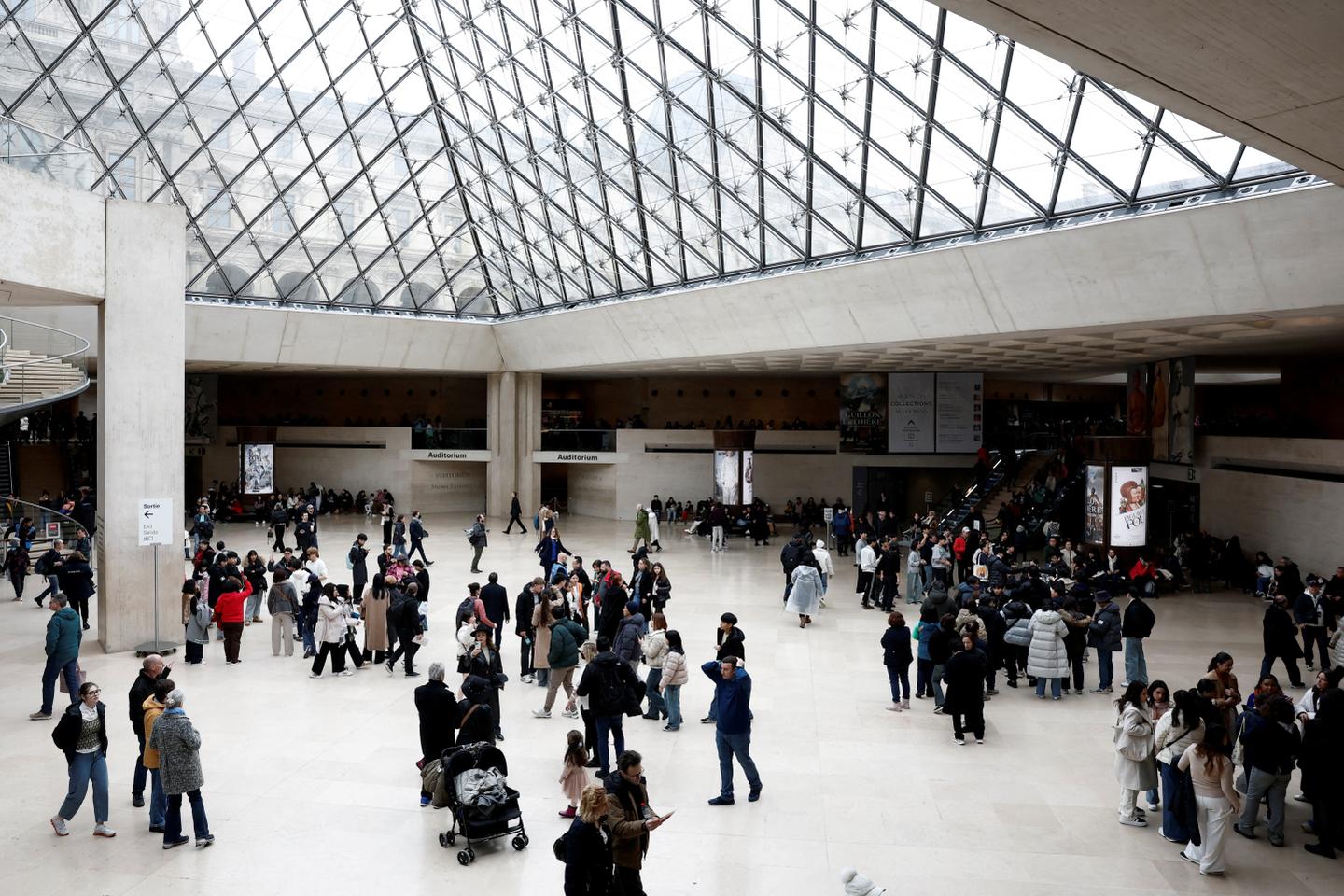 La Cour des comptes épingle la Société des amis du Louvre