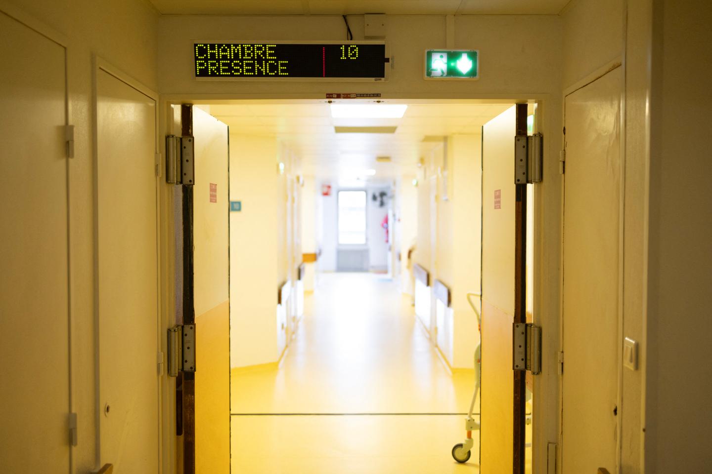 La résolution des conflits familles-hôpitaux, un angle mort de la législation sur la fin de vie