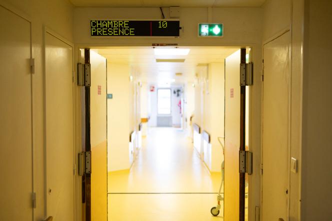 Dans l’unité de soins palliatifs de l’hôpital Paul-Brousse AP-HP de Villejuif (Val-de-Marne), le 4 juin 2025.