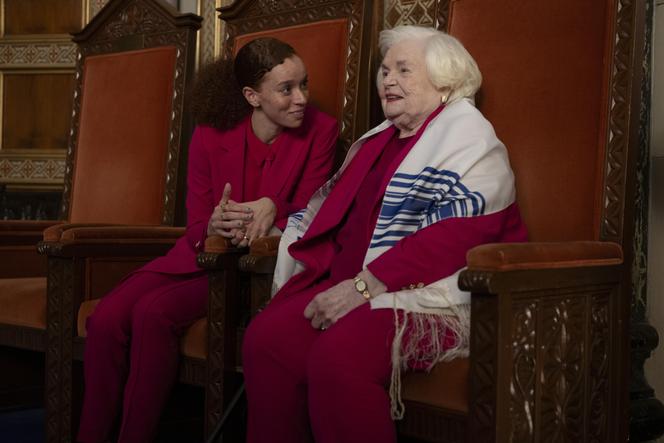 Erin Kellyman (Nina) et June Squibb (Eleanor Morgenstein) dans « Eleanor the Great », de Scarlett Johansson.