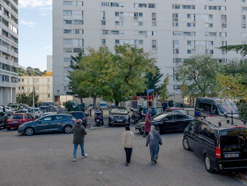 Le quartier de Frais-Vallon, d’où était originaire Mehdi Kessaci, le jour de ses obsèques, à Marseille, le 18 novembre 2025.