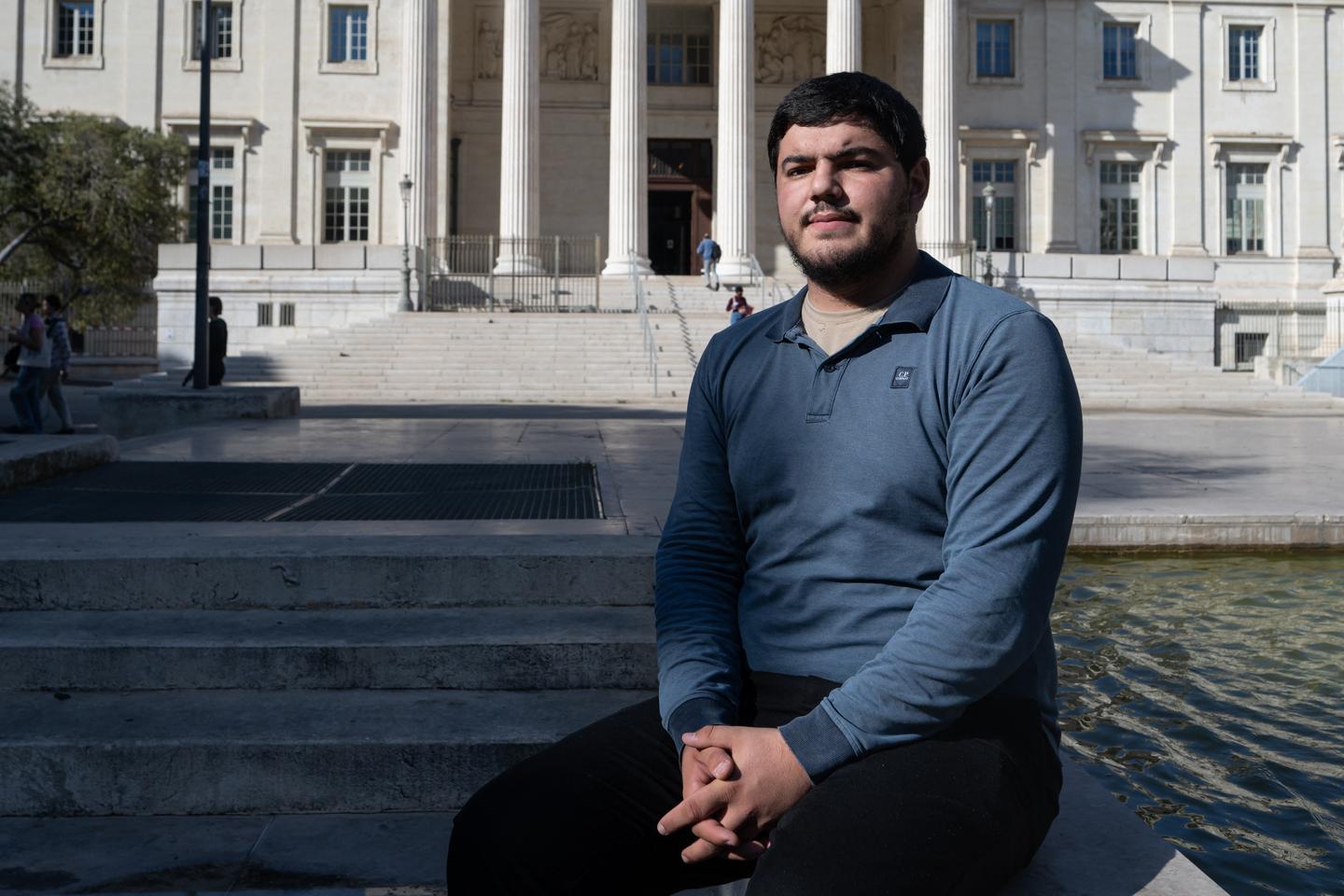 « Non, je ne me tairai pas. Je dirai et répéterai que mon frère Mehdi est mort pour rien. Je dirai la violence du narcotrafic »