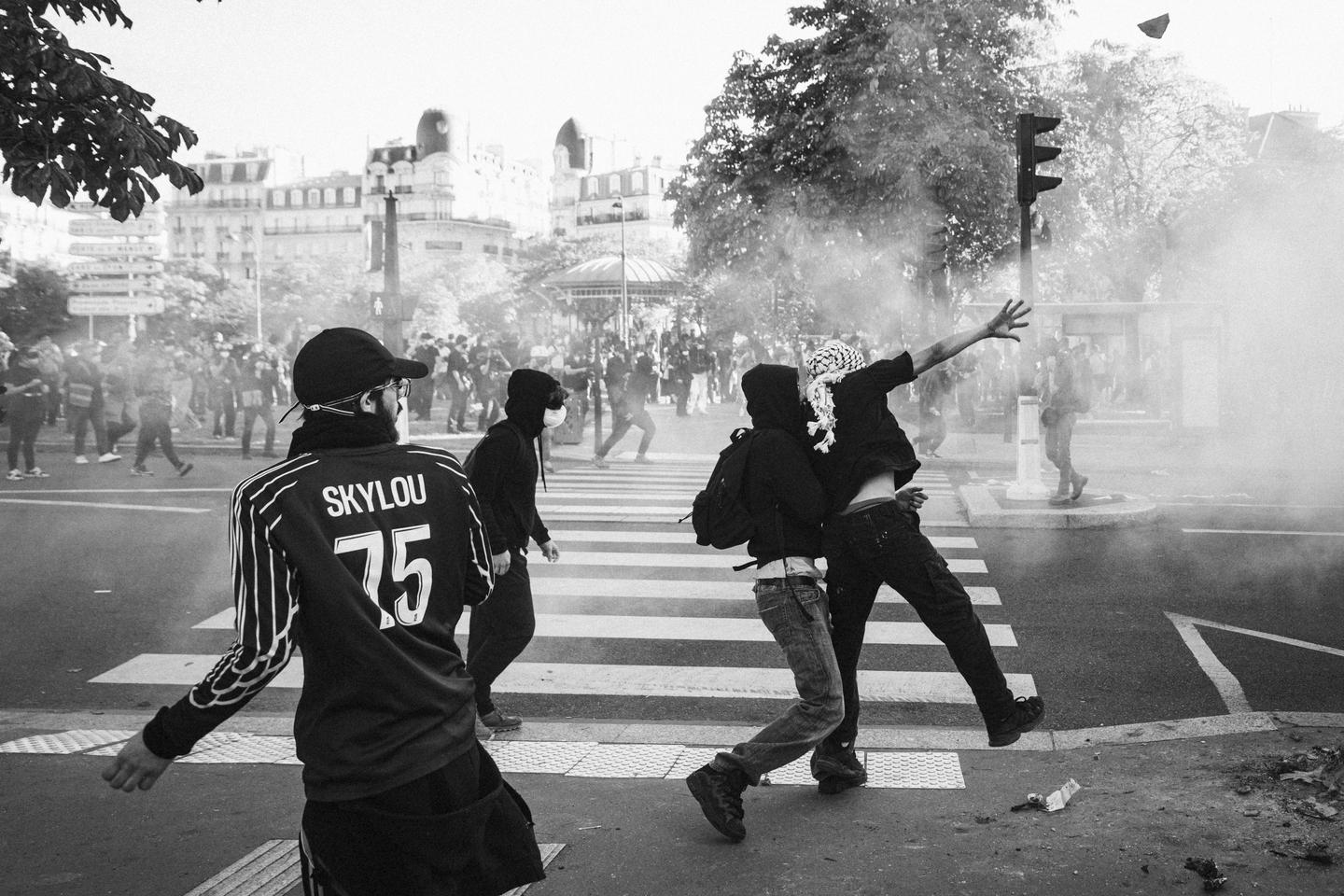 « J’ai l’impression d’être bloquée avec cette émotion » : quand la colère intime devient sociale