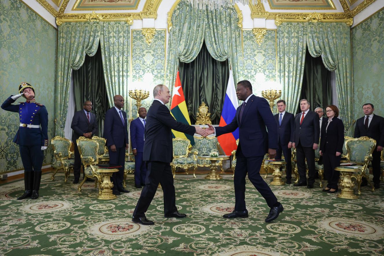 La marine militaire russe a désormais un accès privilégié au golfe de Guinée