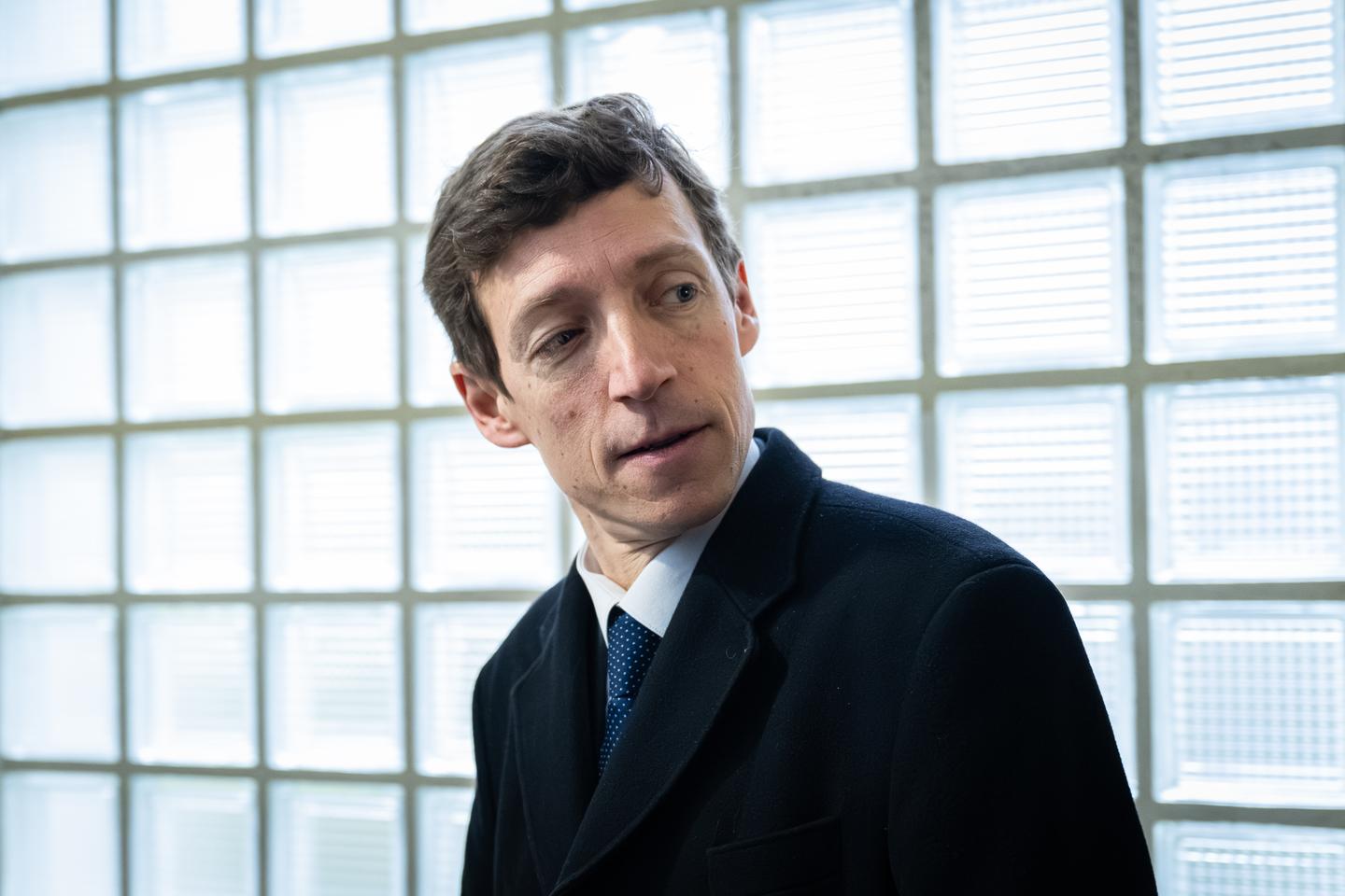 A la tête de l’éducation nationale, la mue d’Edouard Geffray, « techno » qui doit devenir politique A la tête de l’éducation nationale, la mue d’Edouard Geffray, « techno » qui doit devenir politique