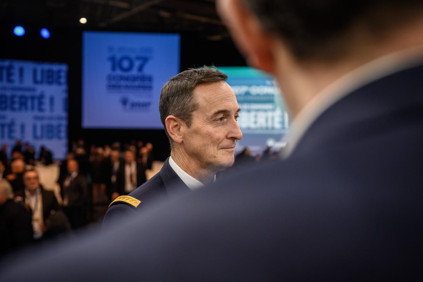 Après les propos du chef d’état-major des armées, la pédagogie sur l’effort de défense en terrain miné