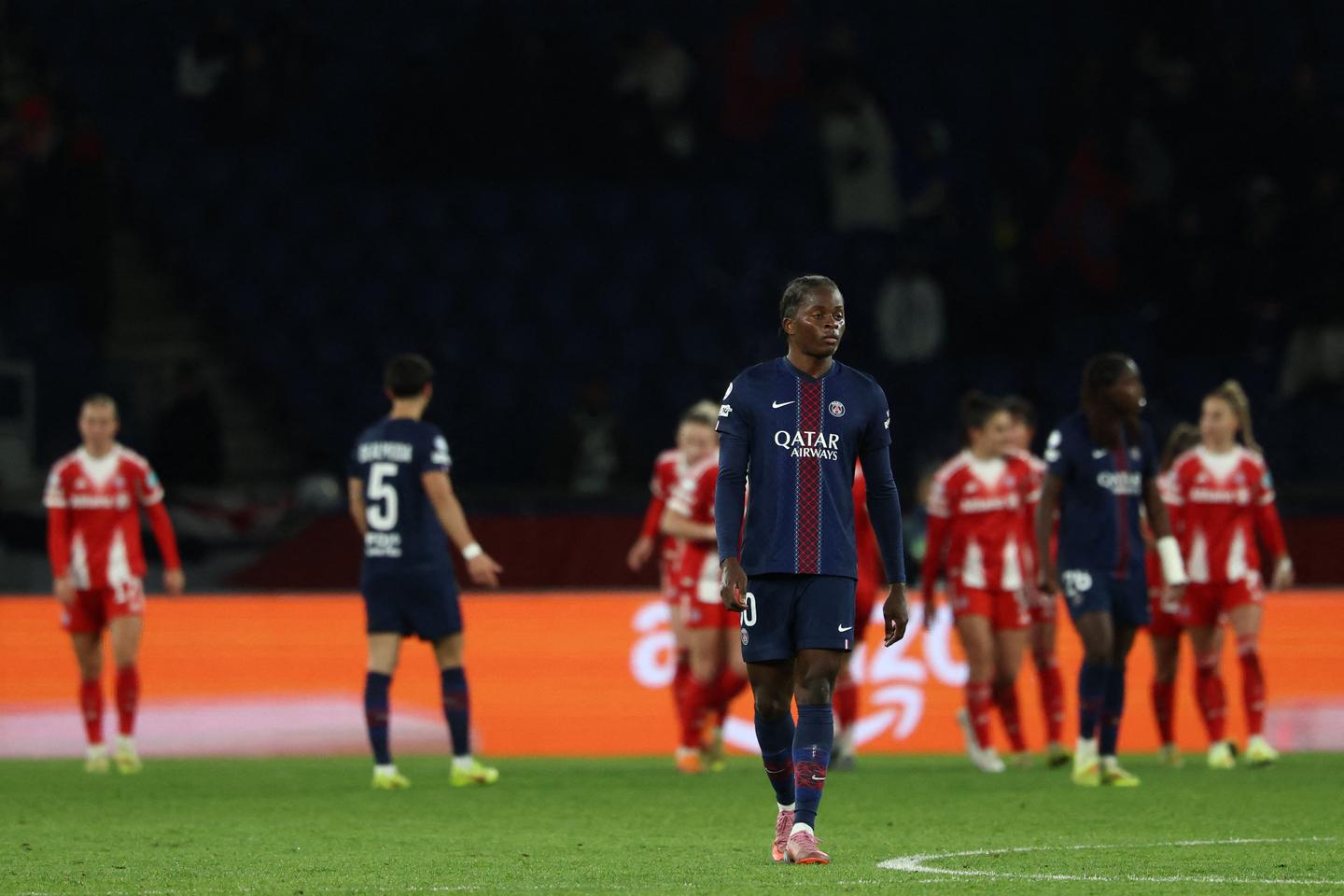Ligue des champions féminine : le PSG s’incline face au Bayern et voit la qualification s’éloigner Ligue des champions féminine : le PSG s’incline face au Bayern et voit la qualification s’éloigner