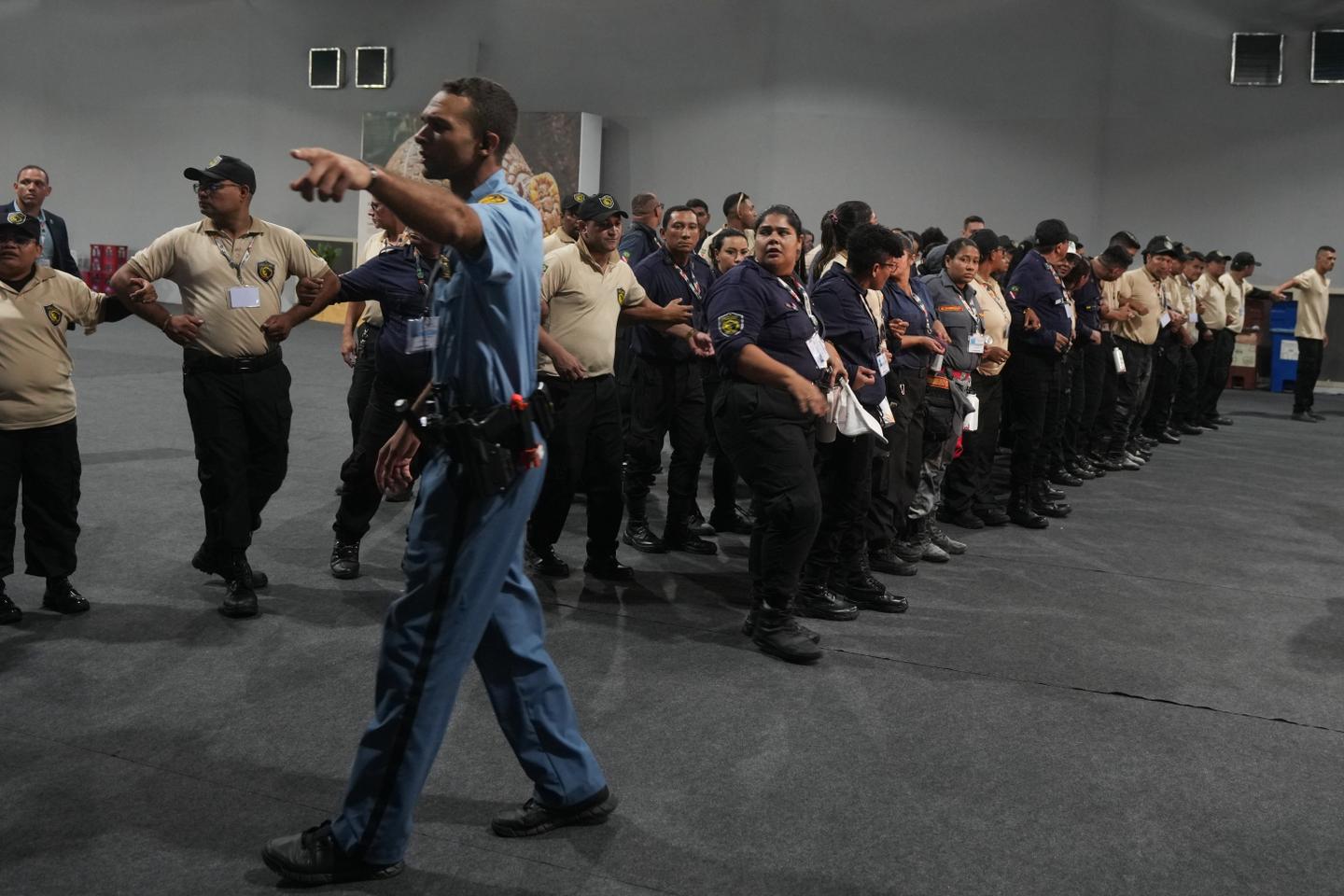 Fire forces evacuation at COP30 climate talks in Brazil