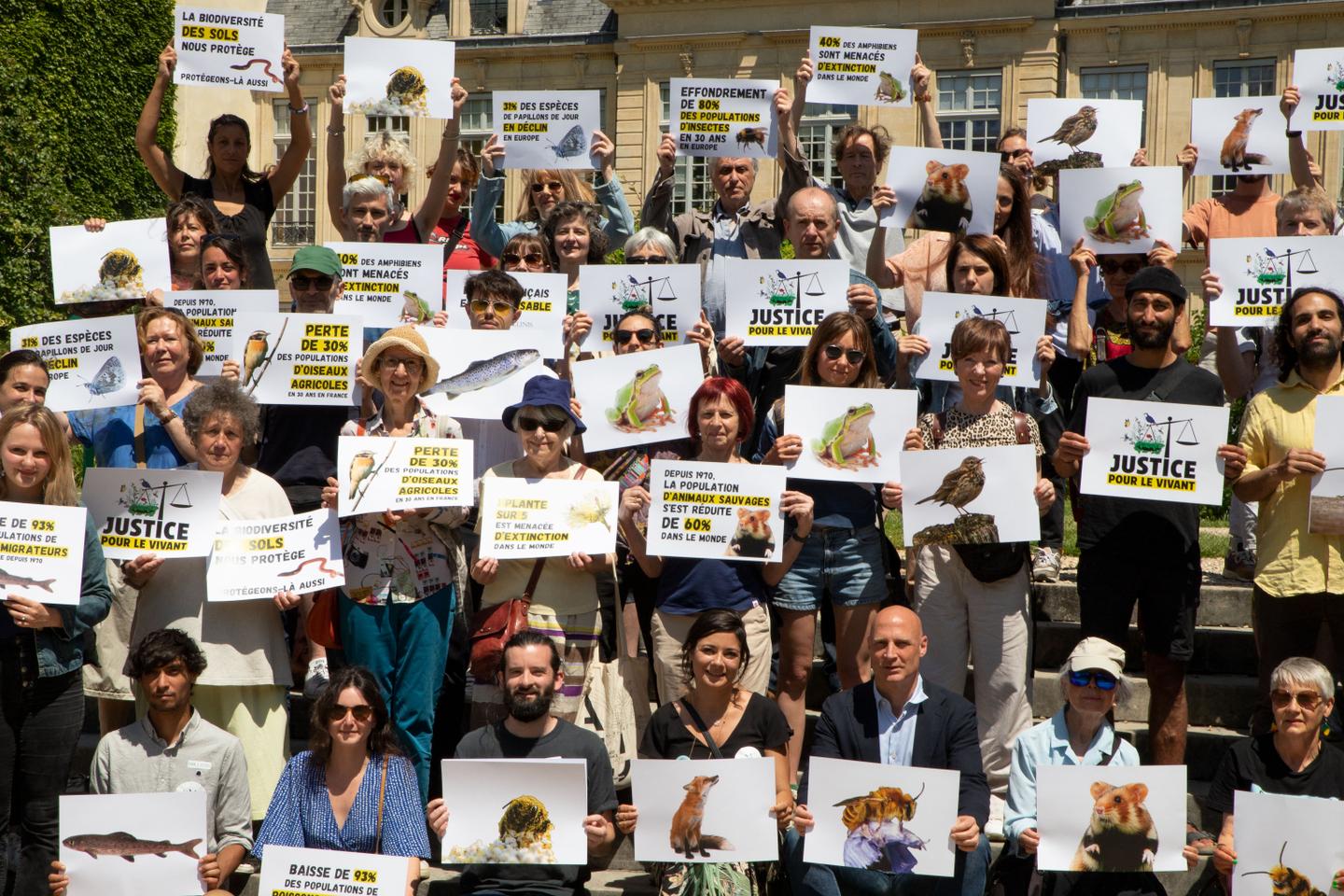 « Justice pour le vivant » : l’Etat et les fabricants de pesticides saisissent le Conseil d’Etat « Justice pour le vivant » : l’Etat et les fabricants de pesticides saisissent le Conseil d’Etat