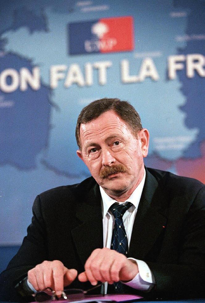 Jean-François Humbert, in Dole (Jura), 28 January 2004, during a regional election campaign meeting.
