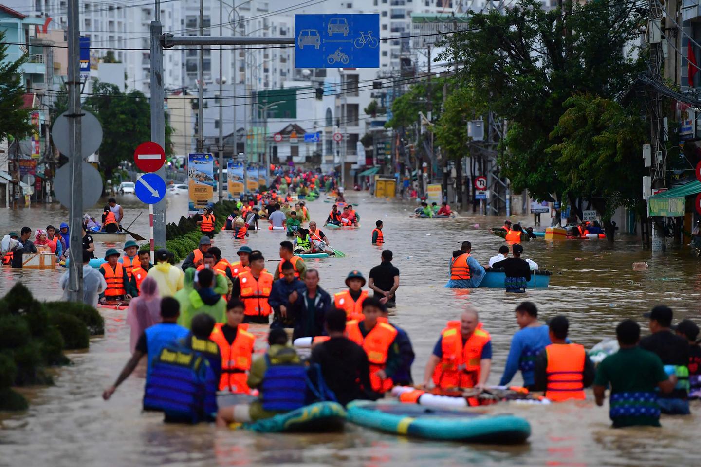 Au Vietnam, les inondations ont fait au moins 90 morts en une semaine