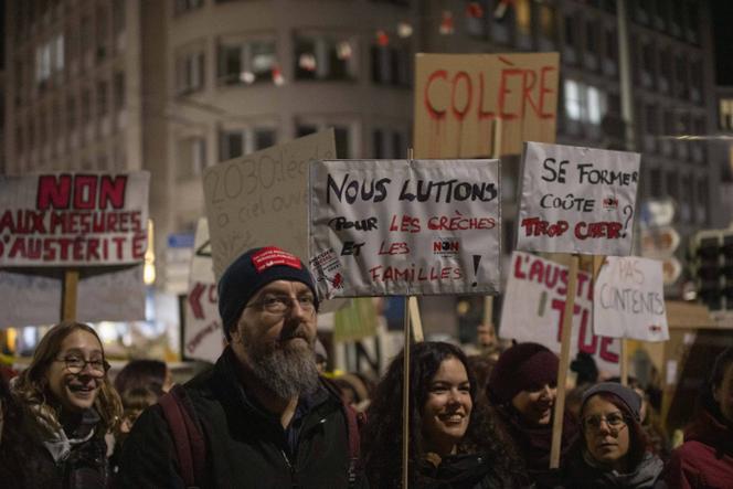 Lors de la journée de mobilisation des professionnels de la santé, à Lausanne (Suisse), le 18 novembre 2025.
