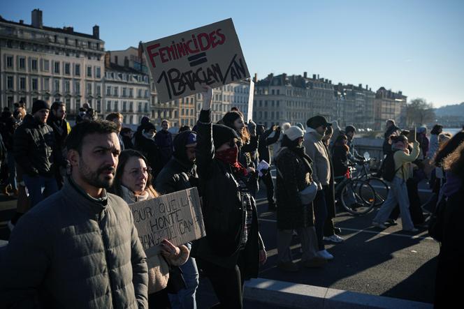 Manifestation à l’occasion de la Journée internationale de lutte contre les violences sexistes, sexuelles et de genre, à Lyon, le 22 novembre 2025.