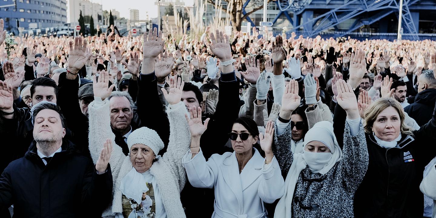 EN DIRECT, hommage Ã  Mehdi Kessaci, assassinÃ© Ã Â MarseilleÂ : prÃ¨s...