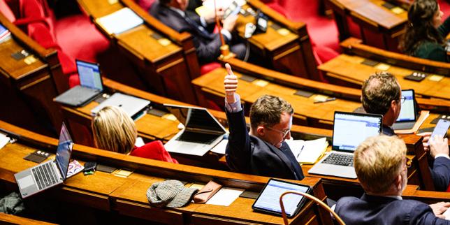 A l’Assemblée nationale, les députés absents participent de plus en plus aux scrutins
