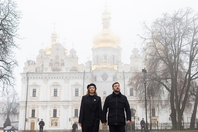 Ukrainian President Volodymyr Zelensky and his wife Olena Zelenska, in front of the Pechersk Lavra in Kyiv, November 22, 2023. 