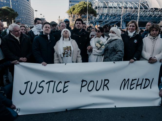 Mother of Mehdi Kessaci, with her son Amine, mayor of Marseille, Benoît Payan, Sabrina Agresti-Roubache, former Minister of Foreign Affairs of France and Martine Vassal, president of the Métropole d'Aix-Marseille-Provence, in Marseille on 22 November 2025. Arthur Larie for Le Monde.