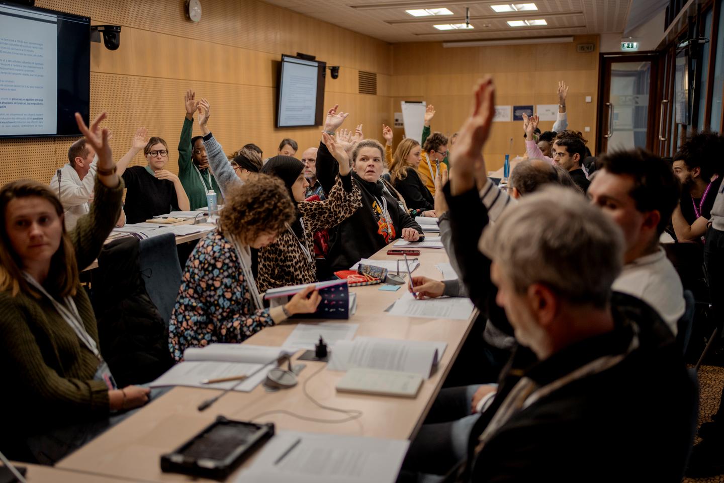 French citizens' convention calls for sweeping school schedule reform