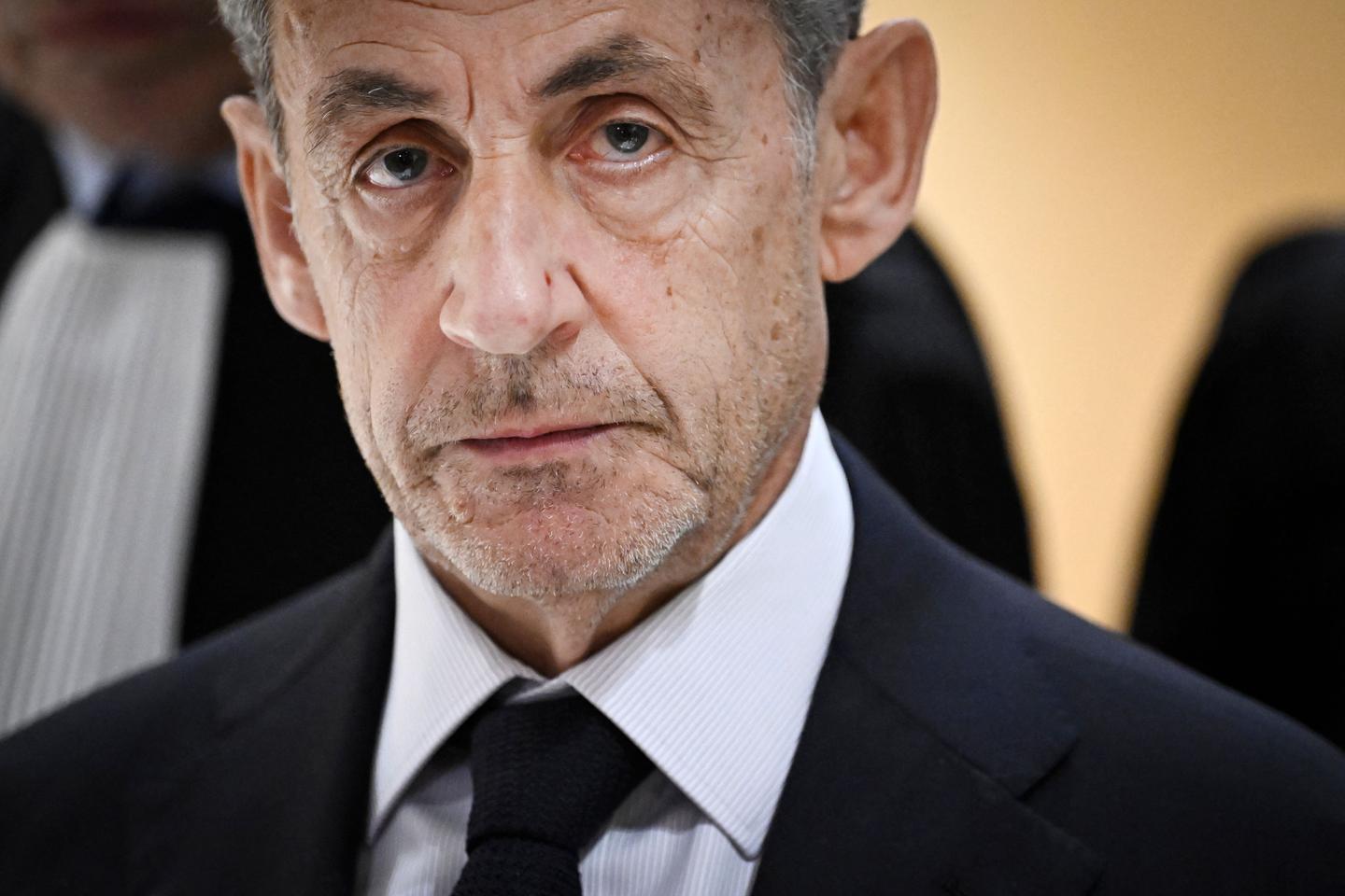 Nicolas Sarkozy raconte ses trois semaines en prisonÂ : Â«Â le gris dominait tout,...
