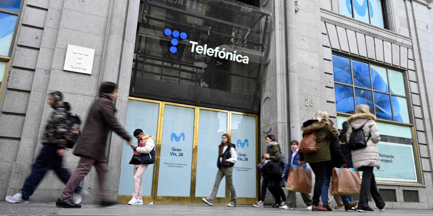 Telefonica : le plan social validé avec les syndicats prévoit « environ 5 500 départs » en Espagne