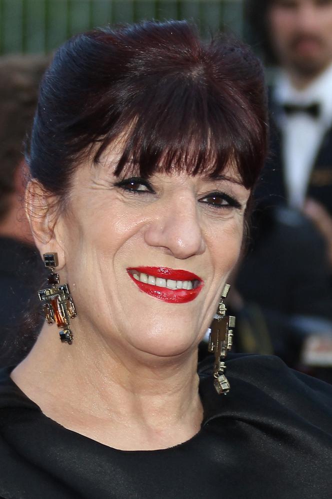 La star algérienne Baya Bouzar, connue sous le nom de « Biyouna », est morte à l'âge de 73 ans