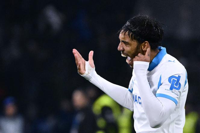 Pierre-Emerick Aubameyang delighted his audience by scoring two goals that made Marseille progress again in the Champions League league phase, 25 November 2025