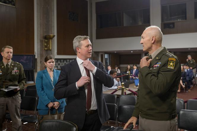 Daniel Driscoll, secrétaire à l’armée, et le général Randy George, chef d’état-major, au Capitole, à Washington,  le  5 juin 2025.