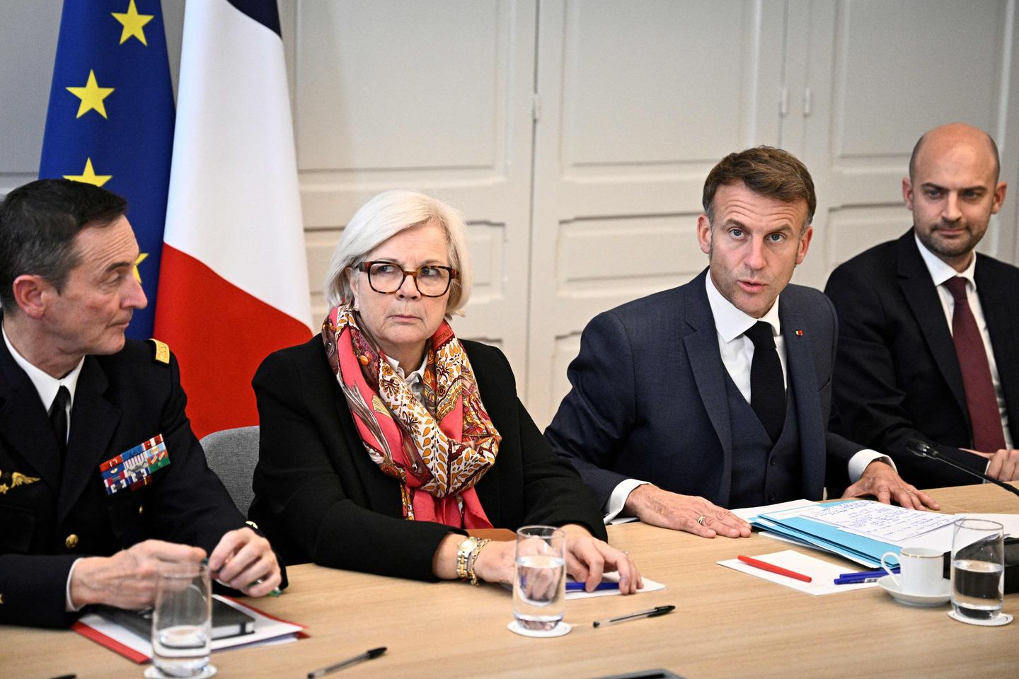 Macron says that Russia has not shown any 'willingness to discuss' an amended version of US peace plan