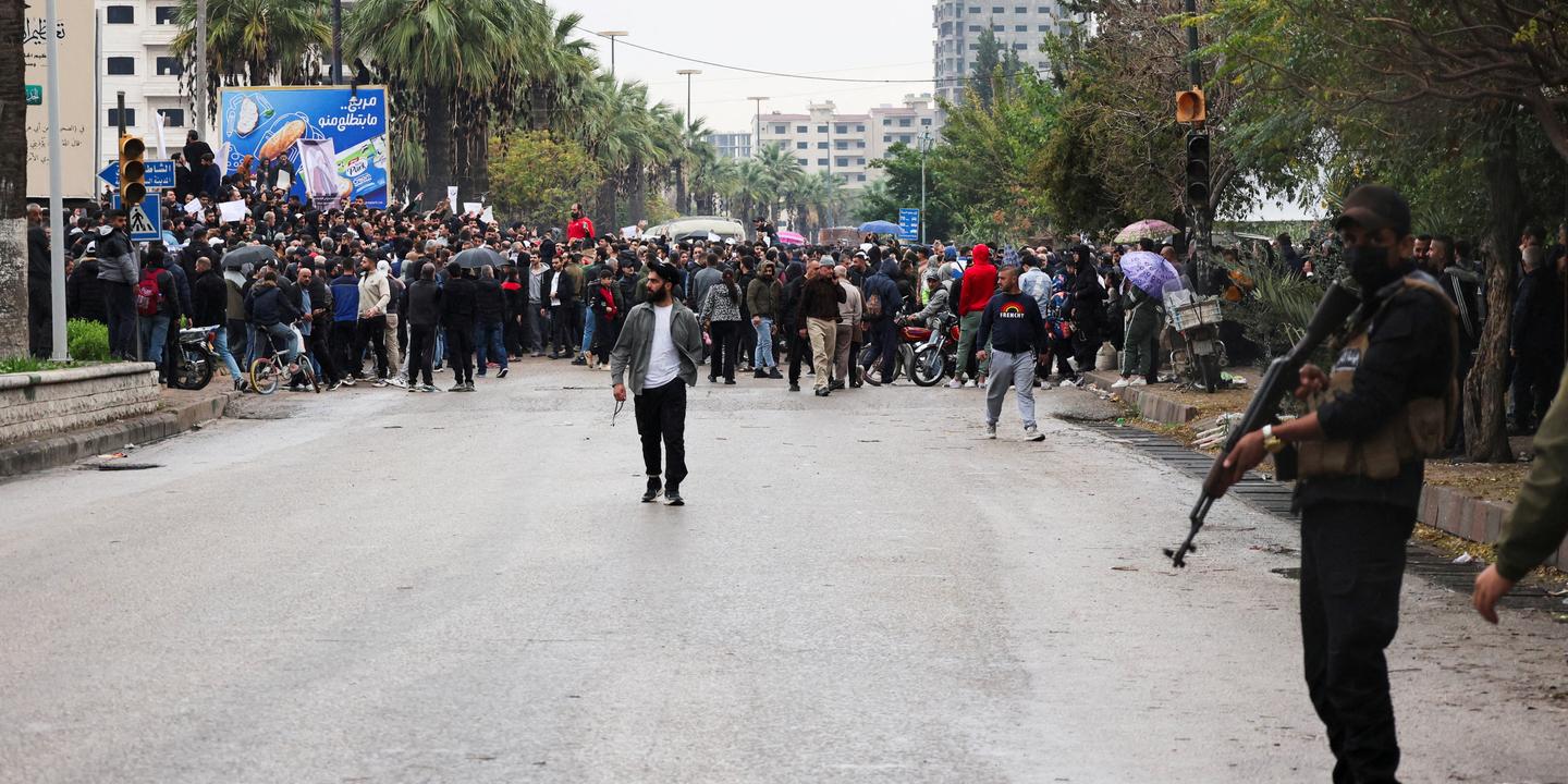 En Syrie, trois morts dans de nouveaux affrontements impliquant les forces de sécurité dans le fief alaouite de Lattaquié
