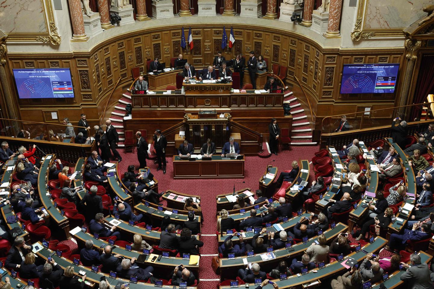 Budget 2026 : le Sénat adopte la prime de 500 euros pour les maires Budget 2026 : le Sénat adopte la prime de 500 euros pour les maires