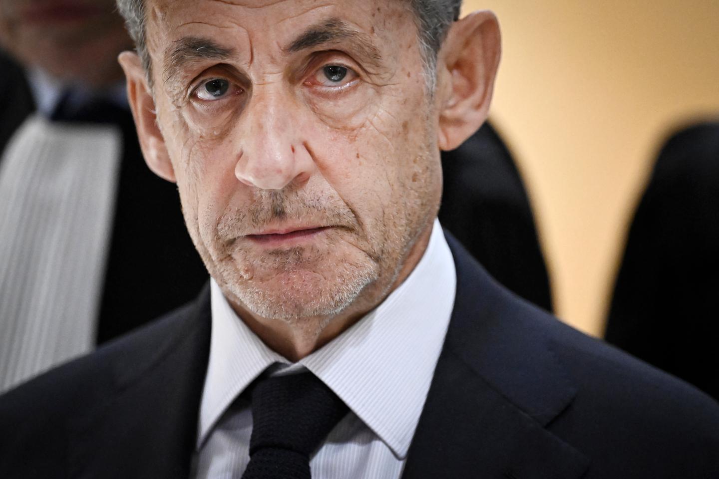 « Vingt jours de prison et Nicolas Sarkozy en fait un livre. C’est comme si je sortais un essai féministe parce que j’ai vidé le lave-vaisselle »