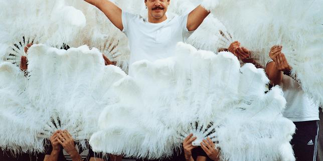 « La Cage aux folles », le pari fou de Laurent Lafitte dans une comédie musicale flamboyante